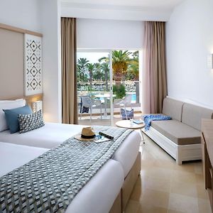 Triple Room Sea View